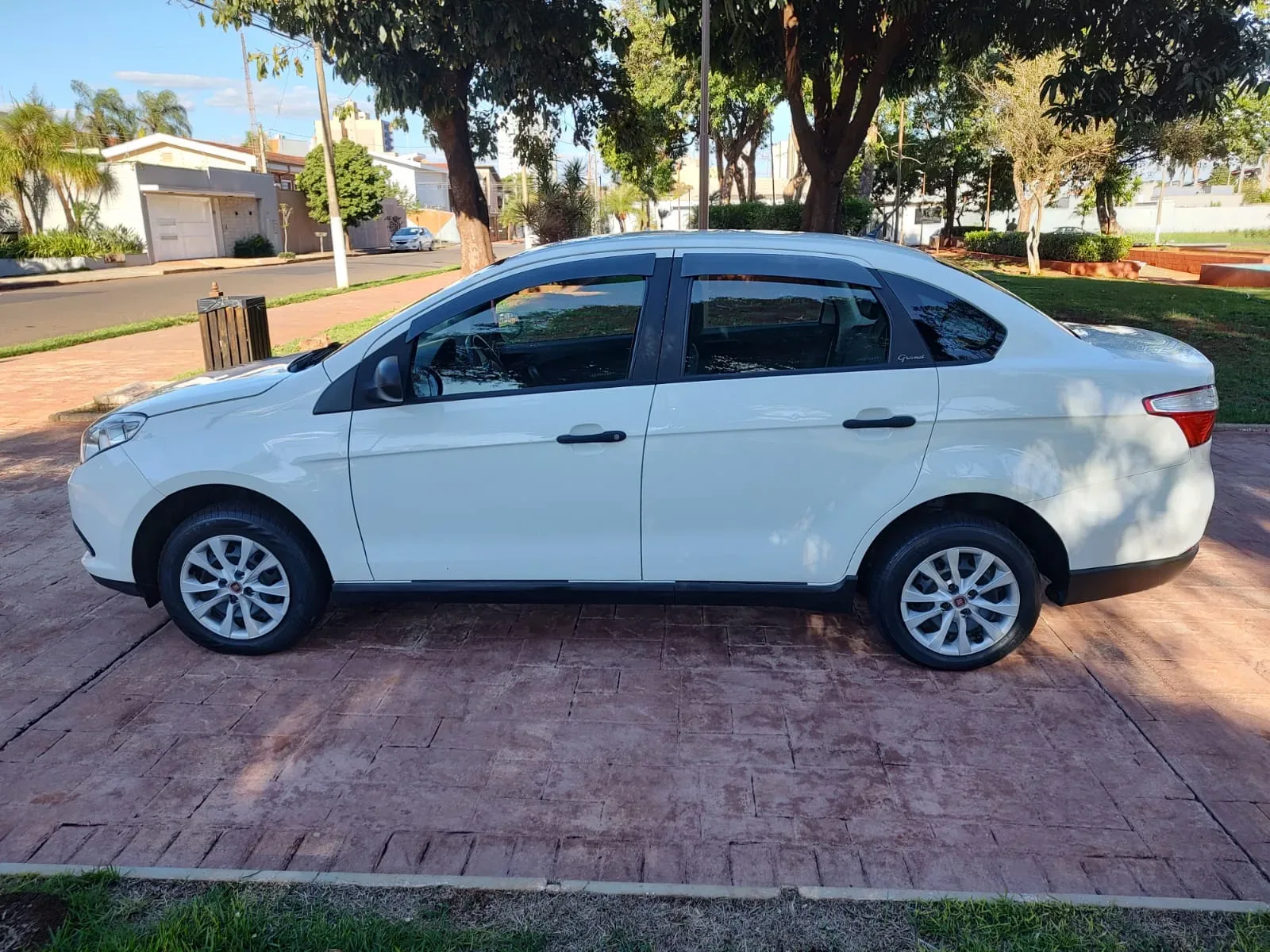 Fiat Grand Siena ATTRACTIVE 1.0 Flex 8V 4p Grand Siena ATTRACTIVE 1.0 Flex 8V 4p 2018 — foto 8